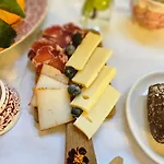 Rustico Leonardo - La Dolce Italiana Ubytování v soukromí Sant'Omobono Imagna